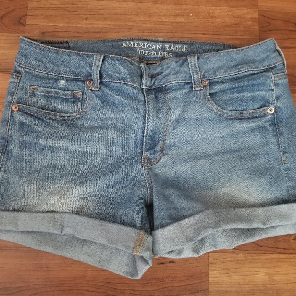 AE Midi Shorts